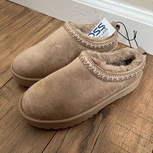 White Mountain Tan Kids Slippers